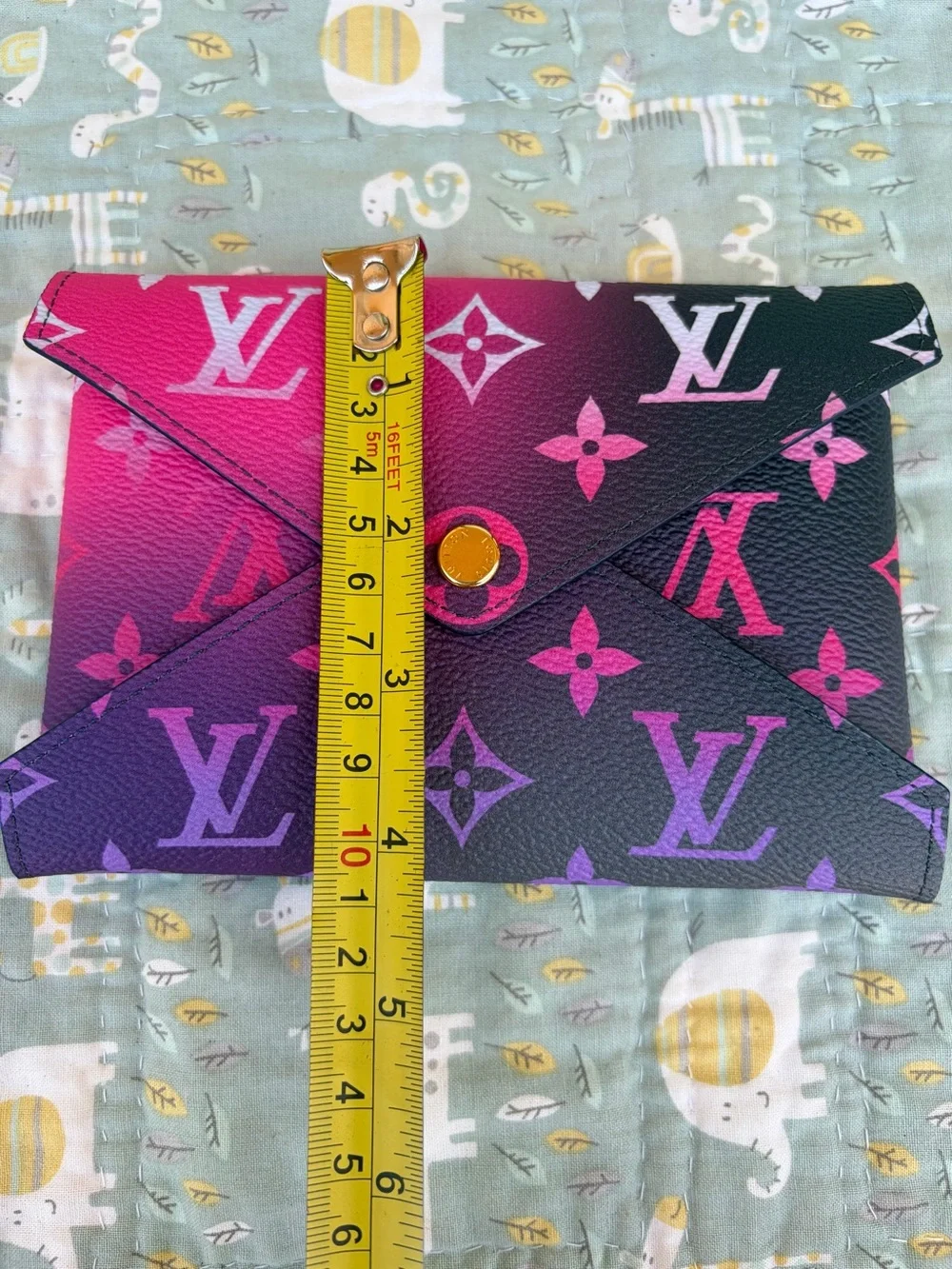 Louis Vuitton Medium Kirigami (PRICE FIRM)